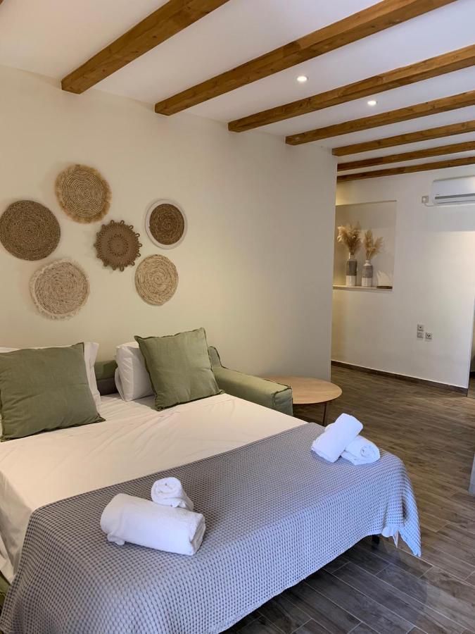 Mangata Suites Homes With Private Pools Spartokhorion Exterior photo
