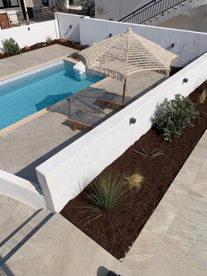 Mangata Suites Homes With Private Pools Spartokhorion Exterior photo